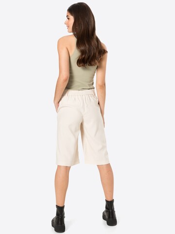 VILA Loosefit Shorts 'ANINA' in Beige