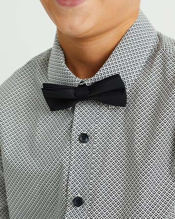 WE Fashion - Regular Fit Camisa em branco
