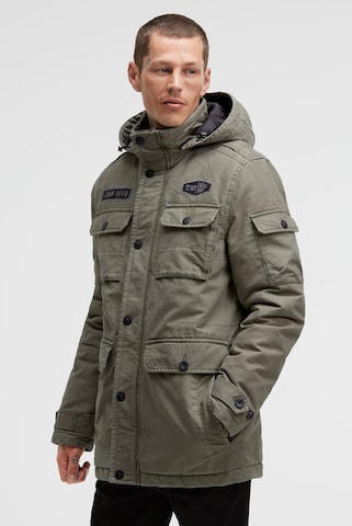 CAMP DAVID Winter Jacket in Green: front