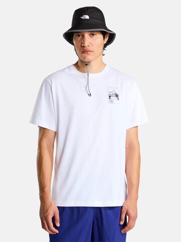 THE NORTH FACE Shirt 'M PHOTO SOUVENIR RELAXED SS TEE' in Wit: voorkant