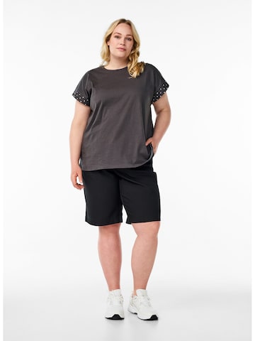 T-shirt 'Ebvina' Zizzi en gris