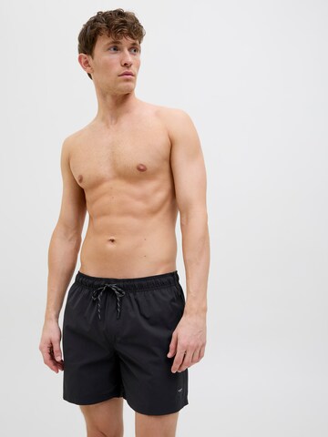 JACK & JONES Badeshorts 'JPSTMaui' i sort