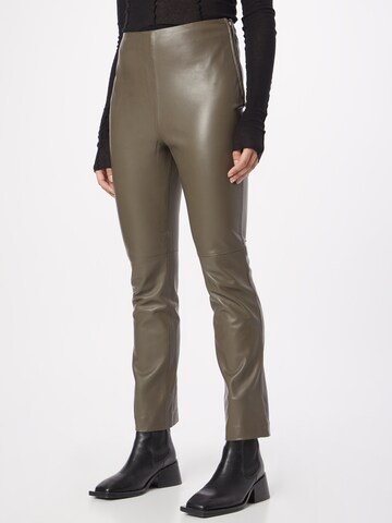 VILA ROUGE EDIT Regular Broek 'SASCHA' in Bruin: voorkant