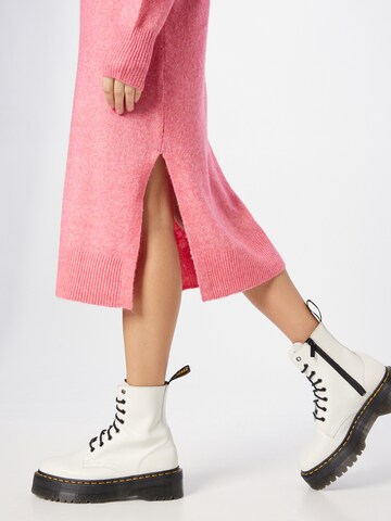 Robes en maille 'NEWWIND' VERO MODA en rose