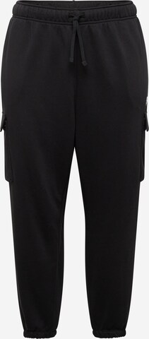 Nike Sportswear Tapered Hose in Schwarz: predná strana