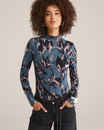 Tricou de la WE Fashion pe albastru: față