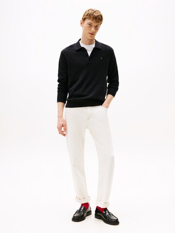 TOMMY HILFIGER Sweater in Black