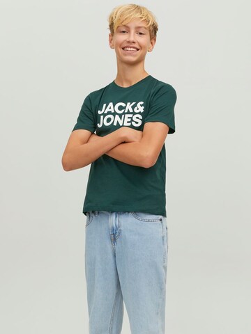 Jack & Jones Junior - Camisola 'ECORP' em verde: frente