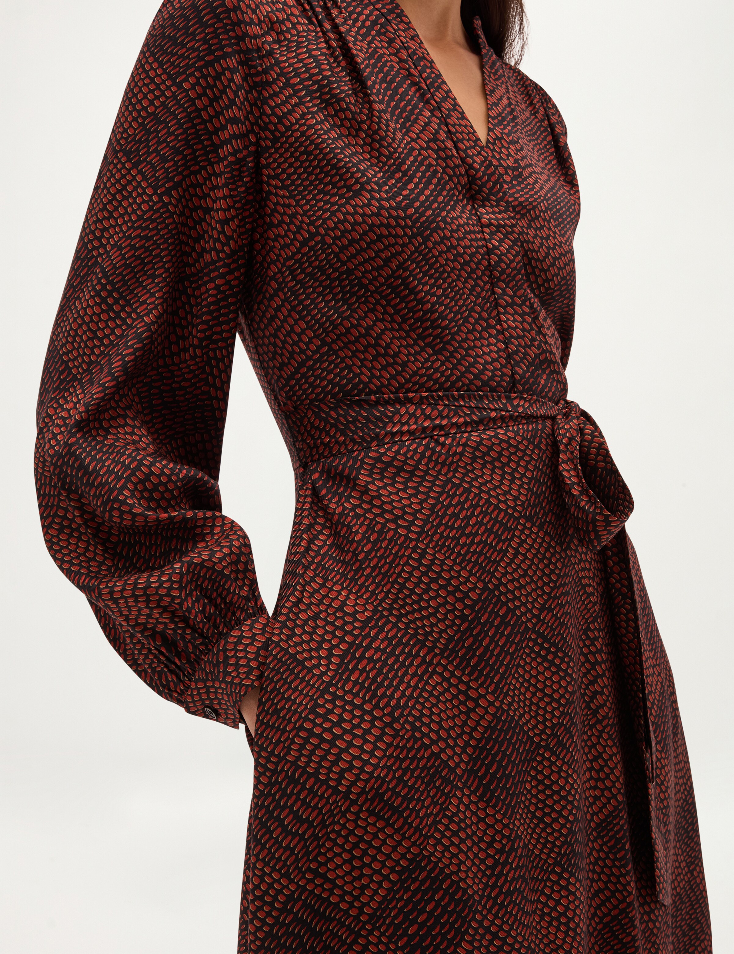 Hobbs London Kleid in Schwarz: Seite