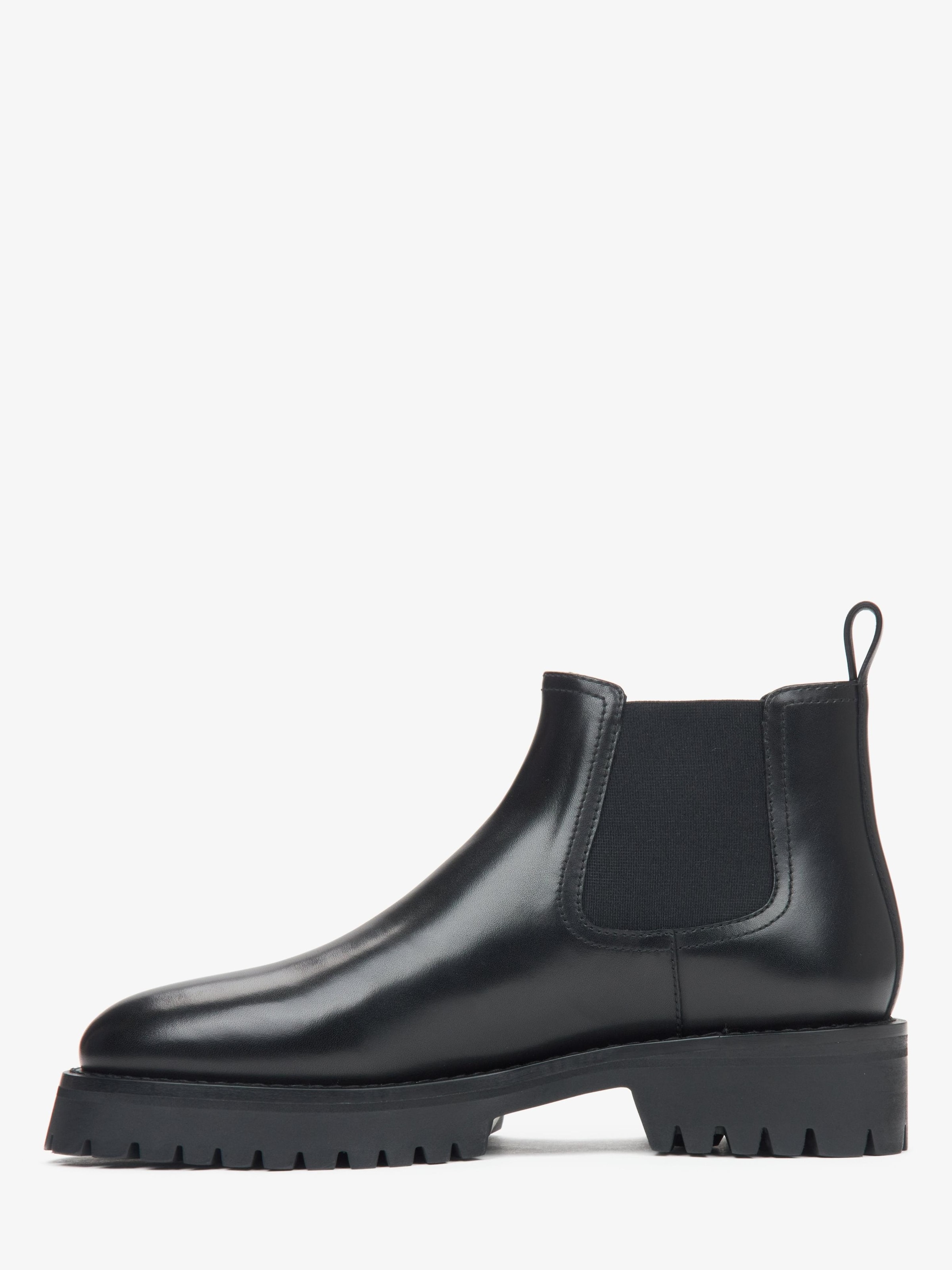 Estro Chelsea Boots '004-109'‌‌‌‌‌‌‌ in Schwarz