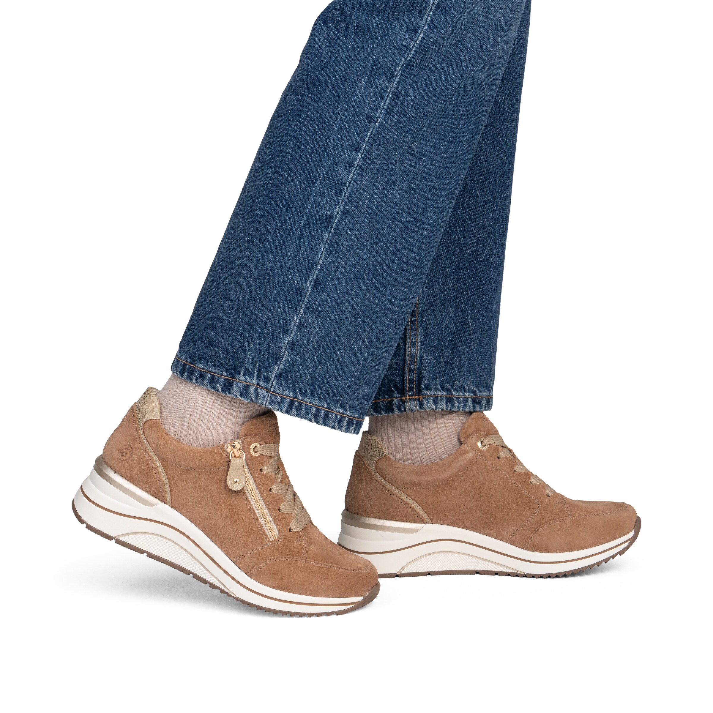 Baskets basses REMONTE en beige