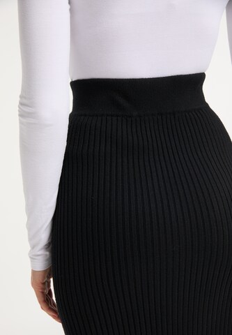 faina Skirt in Black