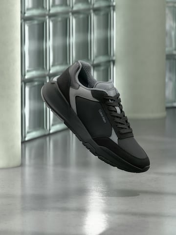 Calvin Klein Låg sneaker 'CITY' i svart