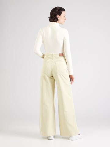 Tommy Jeans Wide leg Jeans i grå