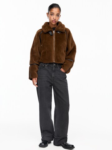 Pull&Bear Přechodná bunda – hnědá