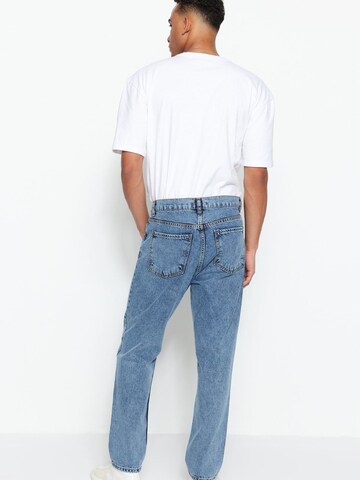 Trendyol Дънки Tapered Leg Дънки в синьо