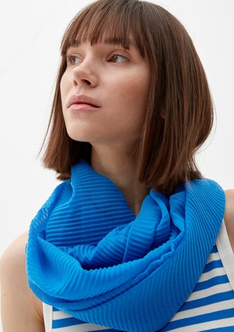 s.Oliver Loop scarf in Blue: front