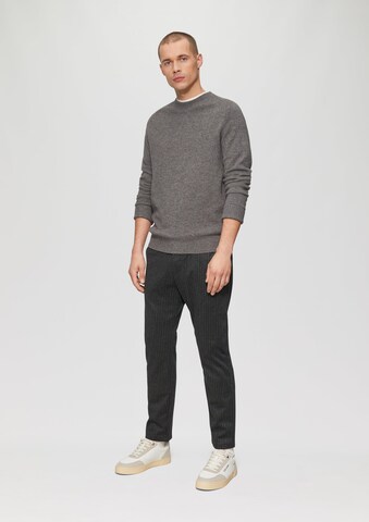 s.Oliver Regular Trousers in Black