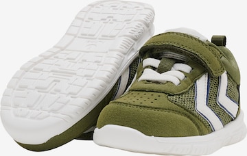 Sneaker di Hummel in verde