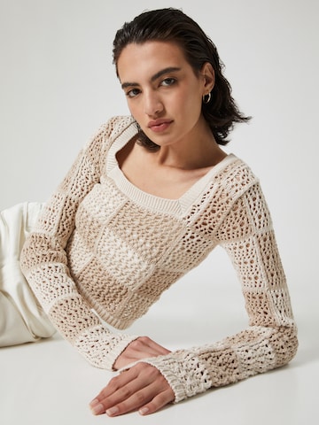 A LOT LESS Pullover 'Nora' i beige