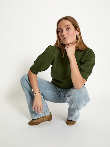 Haut 'Lione' minus en vert