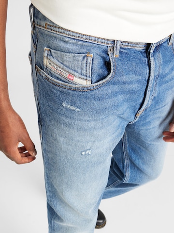 DIESEL Regular Jeans '2023 D-FINITIVE' in Blau