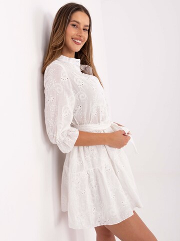 Madnezz House Kleid‌‌‌‌‌‌ in Weiß