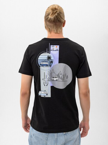 By Diess Collection - Camiseta en negro