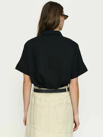 Soft Rebels Póló ' SRYindi ' - fekete