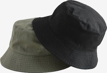 Next Hattu värissä vihreä: etupuoli