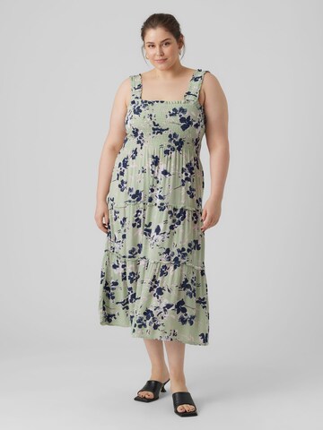 Robe d’été 'VMCMenny' Vero Moda Curve en vert : devant