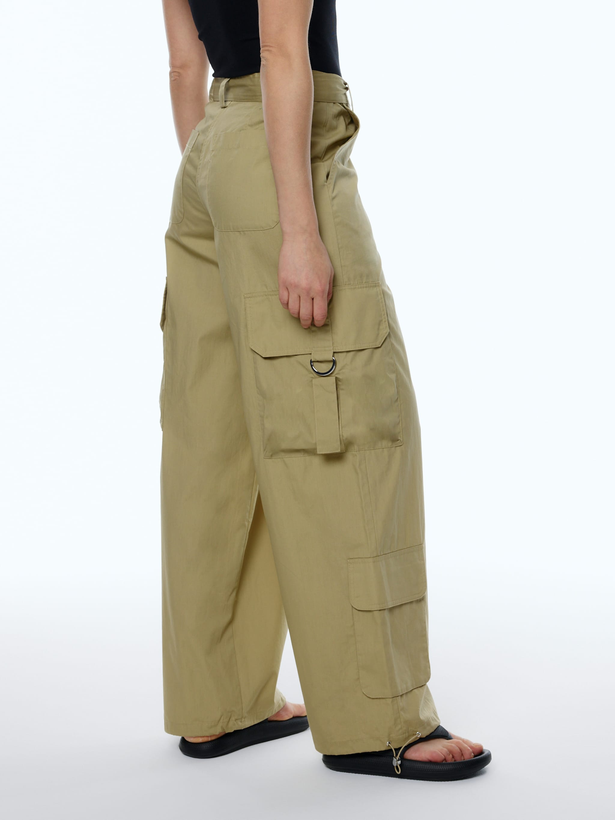 EDITED Producten Cargobroek 'Nia' Beige