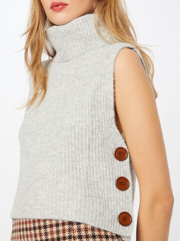 Cream Sweater 'Star' in Grey