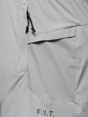 Regular Pantalon de sport 'Scout' HALO en gris
