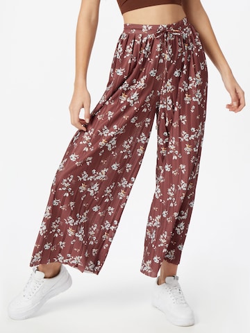 ABOUT YOU Wide leg Trousers 'Viviana' in Brown: front