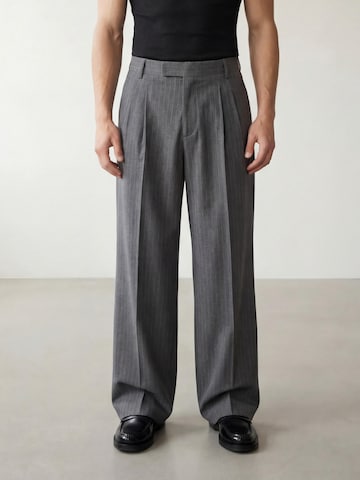 Loosefit Pantaloni 'The Erick Wide Leg Trousers' di ARMIE in grigio