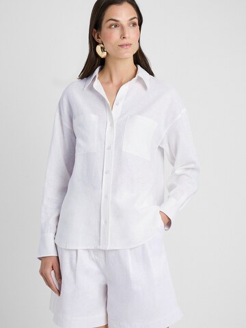 Guido Maria Kretschmer Women Blouse 'Shirin' in White: front