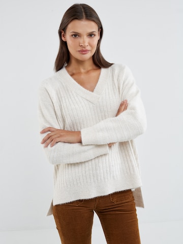 BIG STAR Sweater 'STANA' in White: front