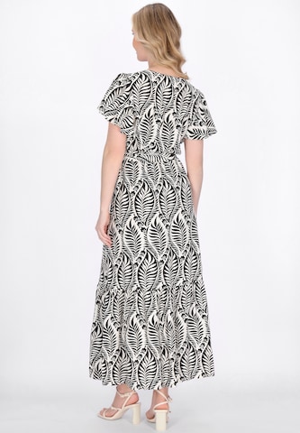 Usha - Vestido em preto