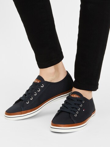 TOMMY HILFIGER Sneaker in Blau: predná strana