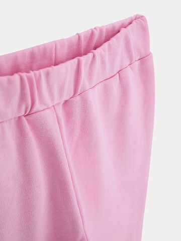 GUESS Set in Mixed colors