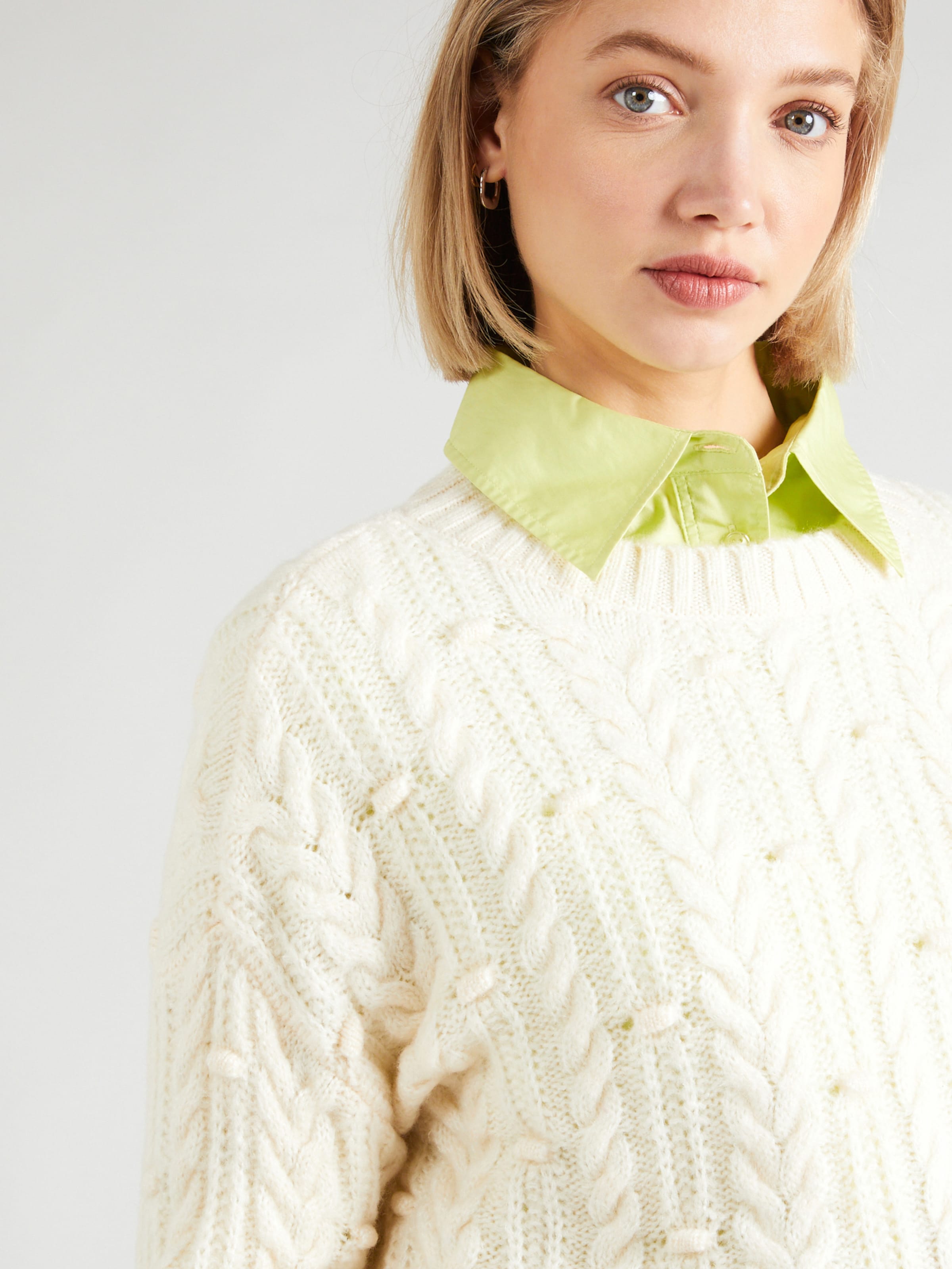 ONLY Sweater 'CASEY' in Natural White | ABOUT YOU