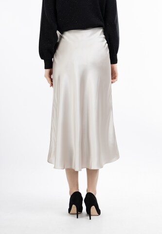 DreiMaster Klassik Skirt in White