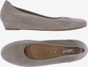 GABOR Flats & Loafers in 41,5 in Beige: front