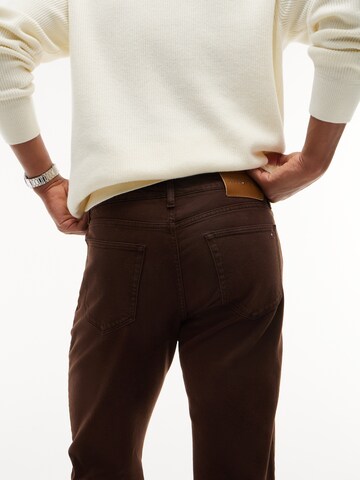 TOMMY HILFIGER Regular Jeans 'Denton' in Brown