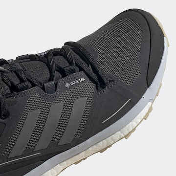 ADIDAS TERREX Lave sko 'Skychaser 2.0' i svart