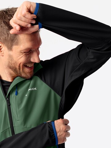 VAUDE Outdoor jacket 'M Larice J V' in Green