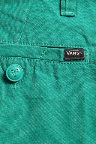 VANS Shorts in 32 in Green