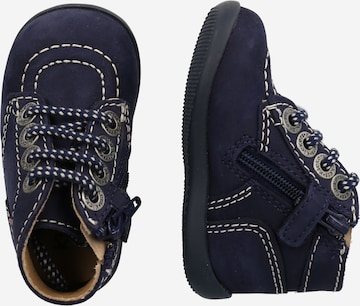 Chaussure basse Kickers en bleu