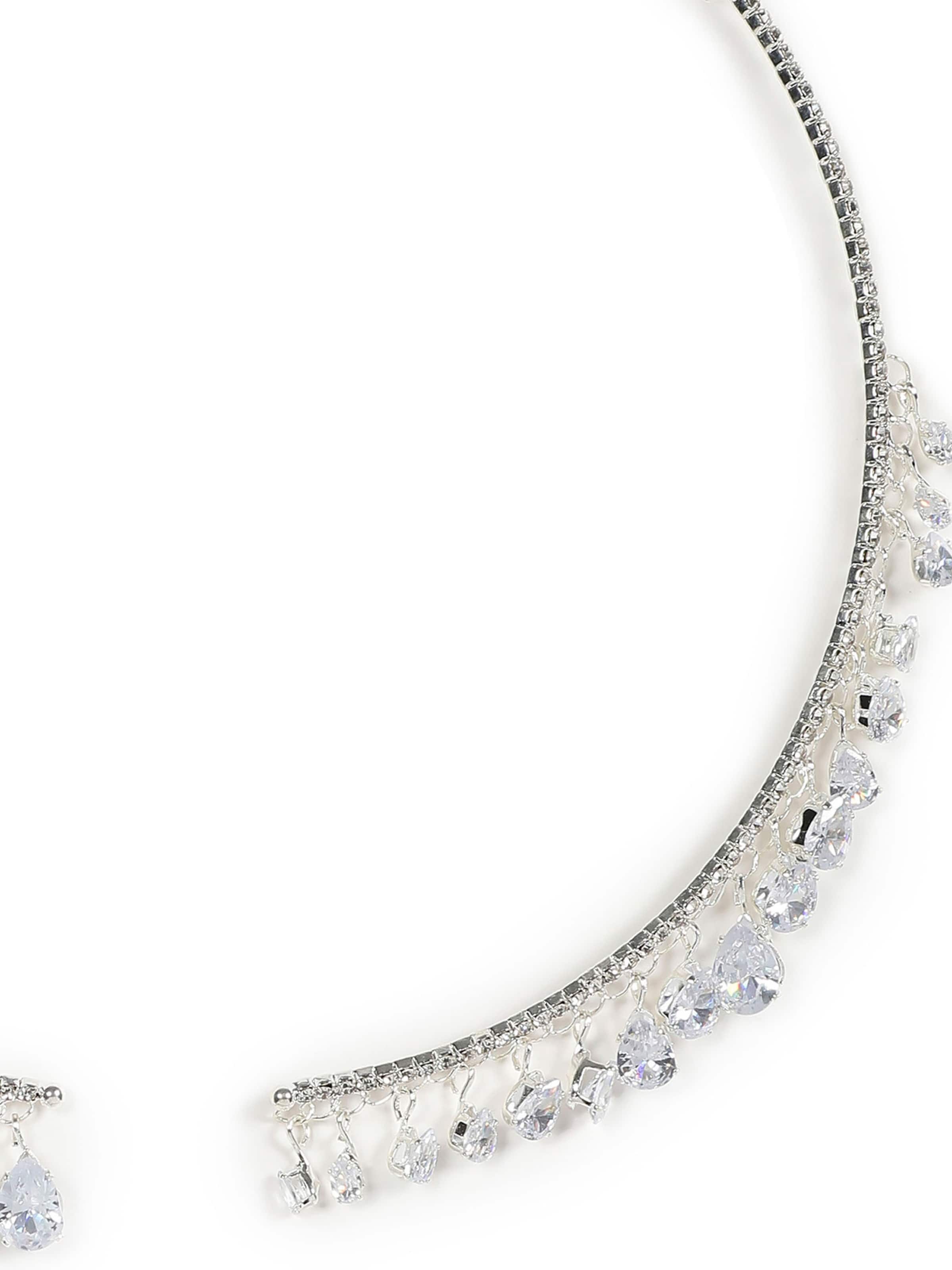 SOHI Kæde 'Sarthika' i sølv